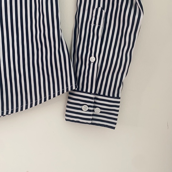 H&M stripped buttons down shirt size 2 - Picture 4 of 5